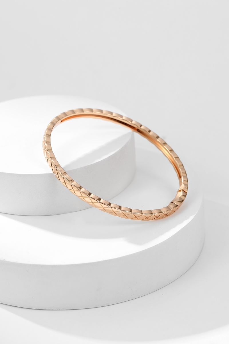 Ch**el bracelets